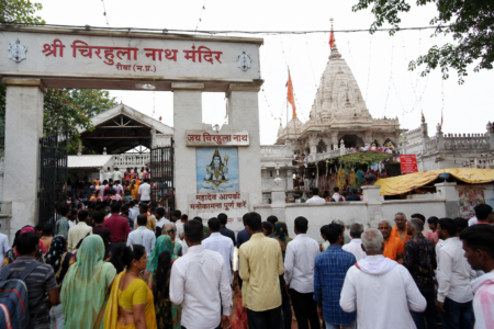 जिले में धूमधाम से मनाई गई गुरुपूर्णिमा, चिरहुलानाथ को गुरु मानकर दण्डवत हुए भक्तगण…